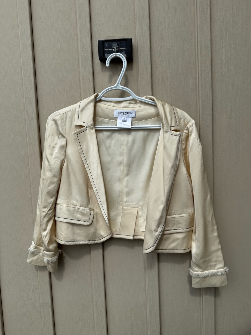 Givenchy Paris Vintage Women's Cream Cropped Silk Blazer Jacket